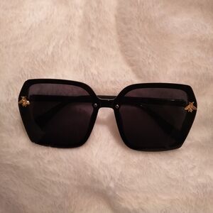 Oversized Square Black Fashion Sunglasses Gold Bee Detail Designer Inspired